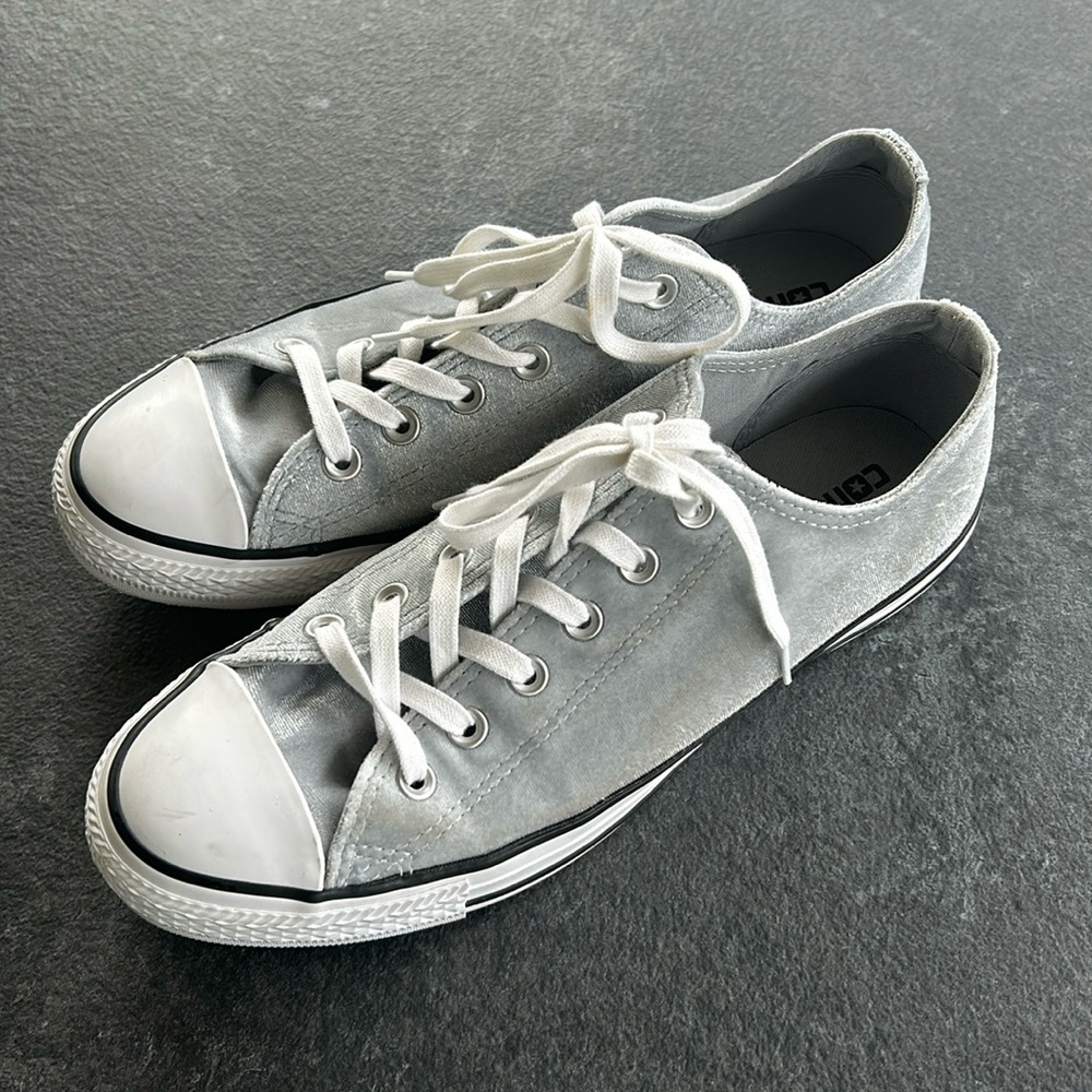 Converse All Star Low Tops in Velvet!